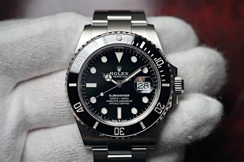 rolex submariner retail price 2022